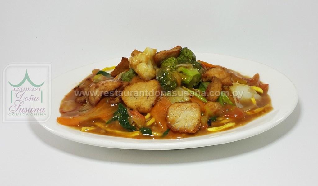 Fideo Frito con Cerdo