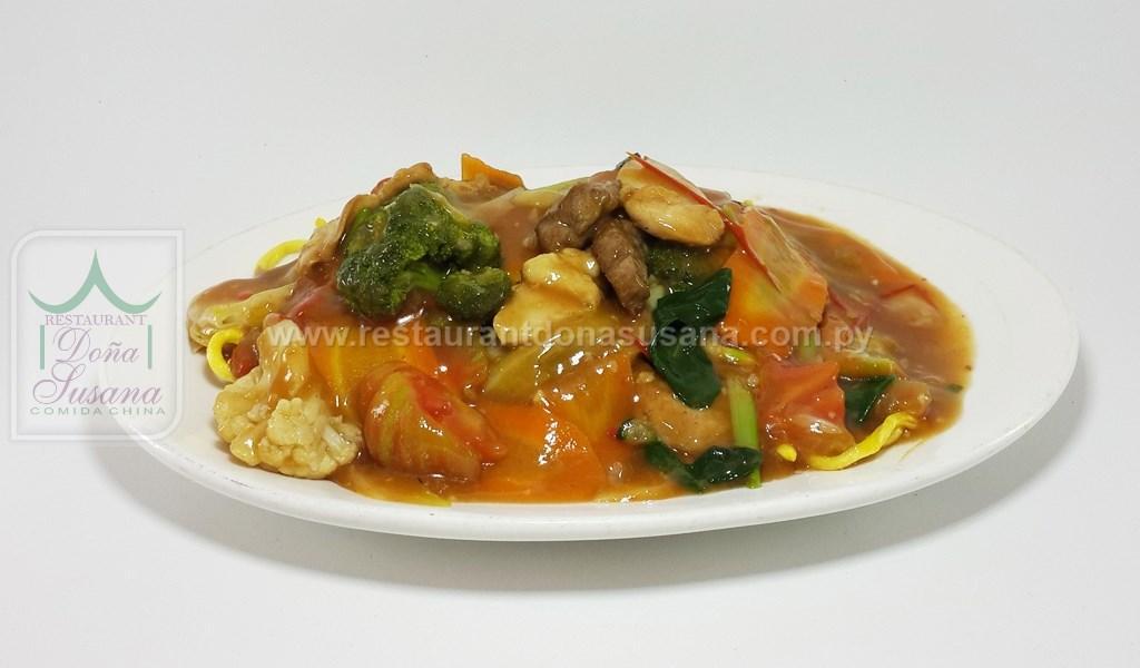 Fideo Frito Mixto