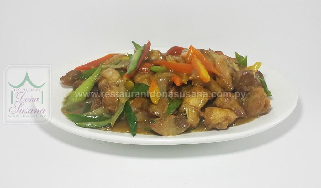 Pollo Picado en Salsa