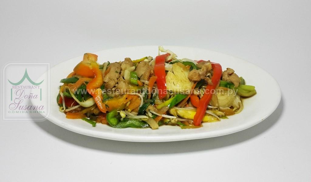Chop Suey con Pollo